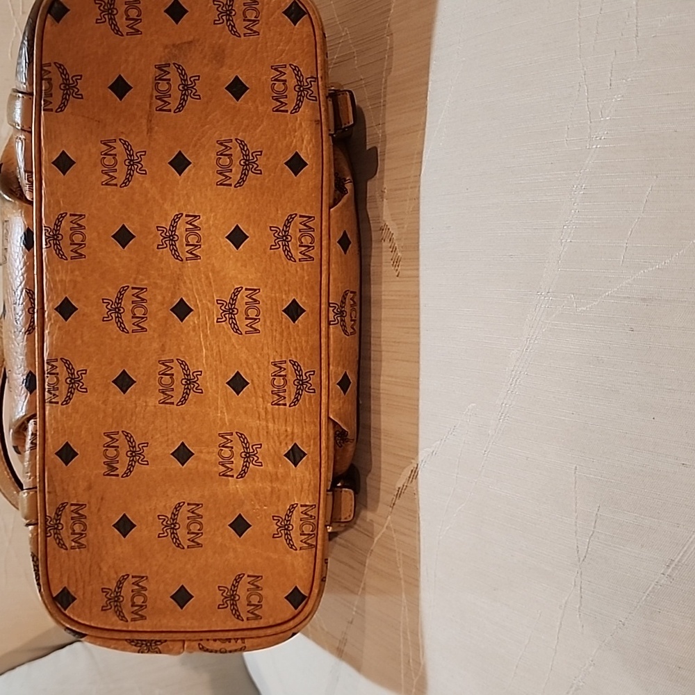 MCM Tan Leather Tote Bag - Picture 4 of 14